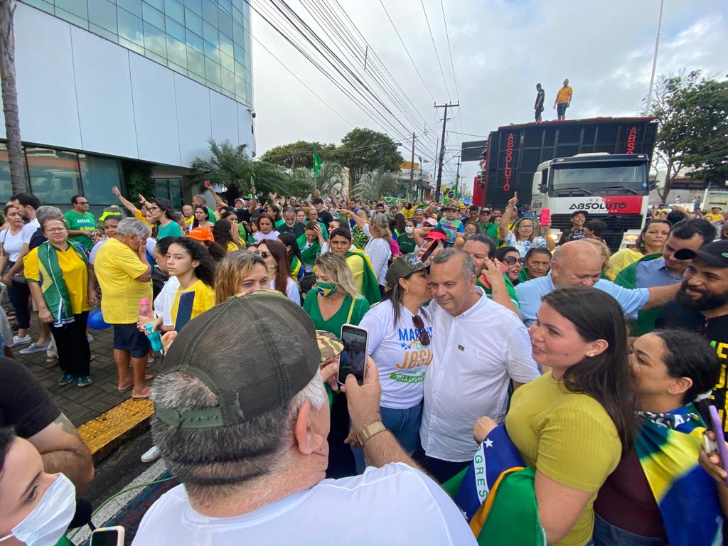Rogério Marinho e Bolsonaro se unem à multidão na Marcha com Jesus em Natal  - Blog A Fonte