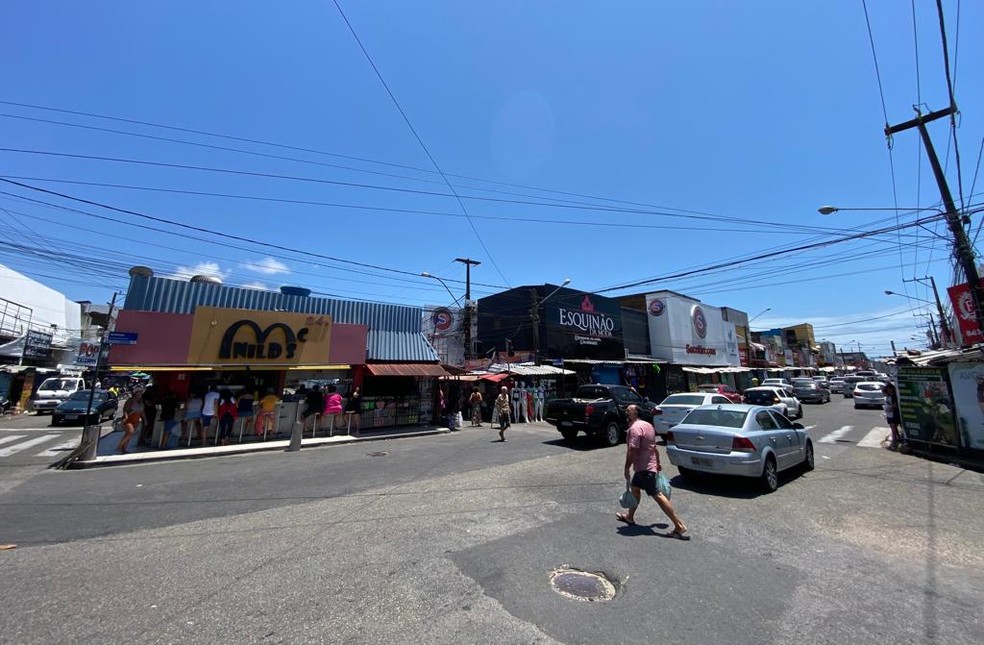 Comércio de rua do Alecrim — Foto: Augusto César Gomes