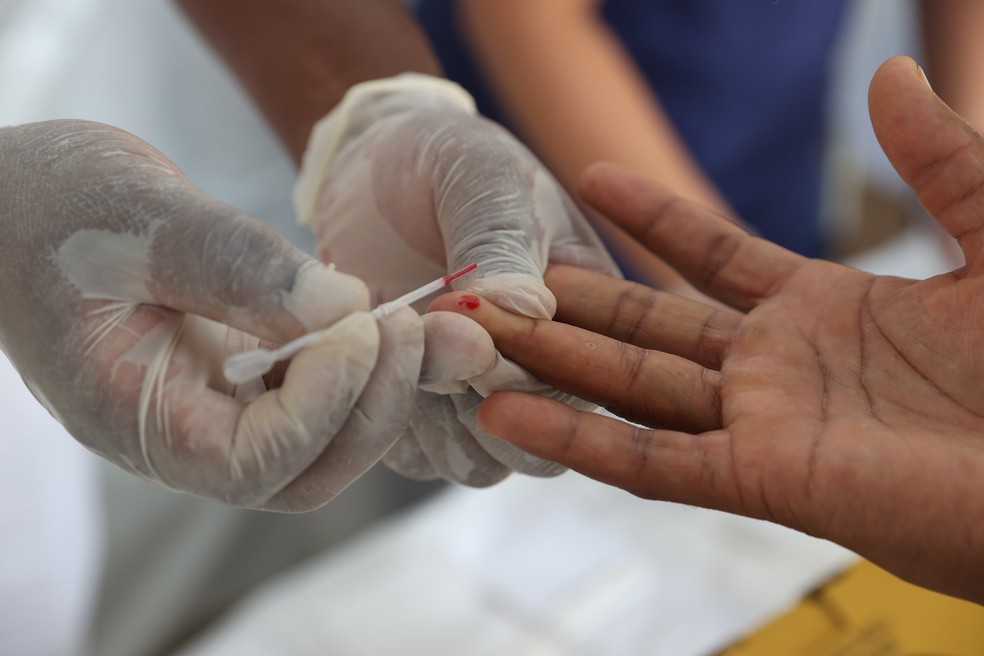 Teste rápido de IST/Aids — Foto: Cleiton Borges/Secom/PMU