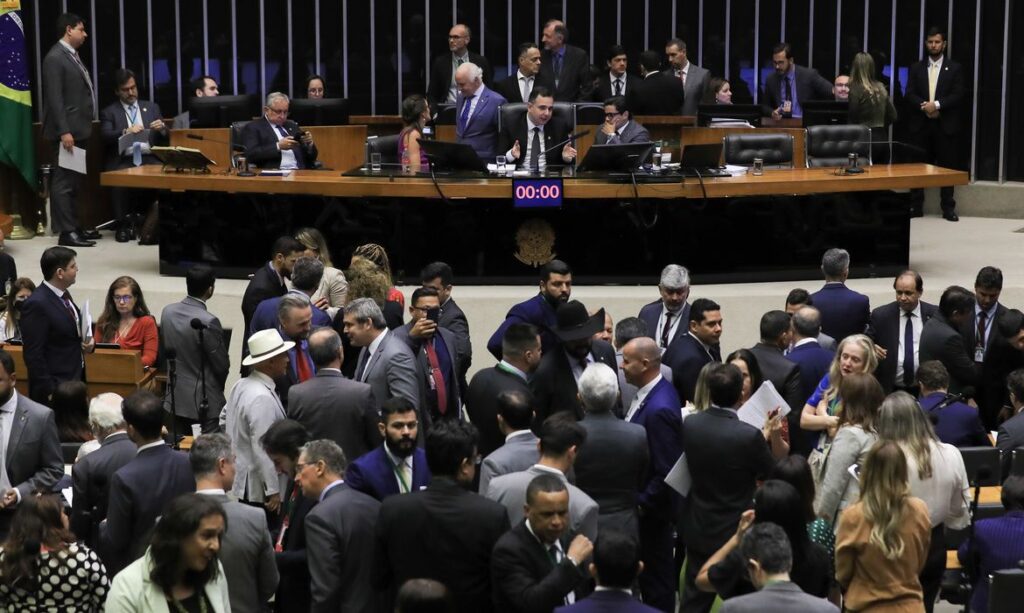 Brasília (DF) 19/12/2023 Sessão do Congresso Nacional que votou a Lei de Diretrizes Orçamentárias de 2024.  Foto Lula Marques/ Agência Brasil