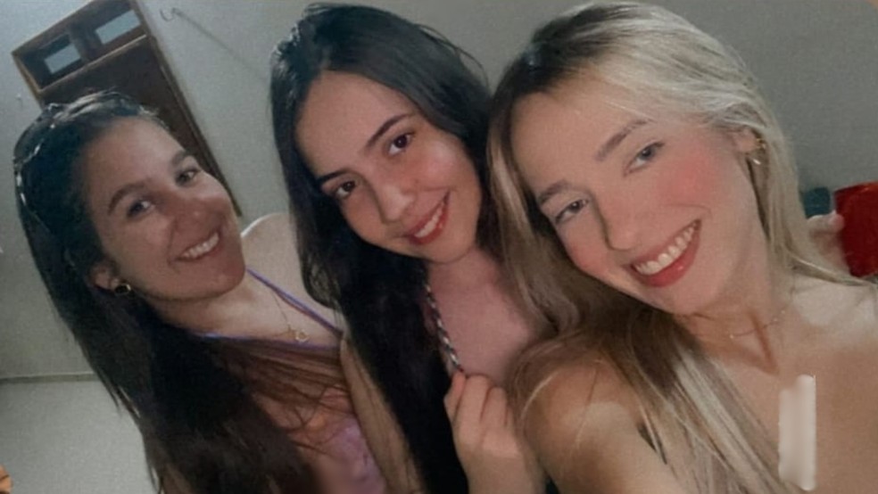 Jovens potiguares morreram em acidente no Ceará. Da esquerda para direita: Lowrrana Cássia, Letícia Hellen e Maria Vitória — Foto: Arquivo pessoal