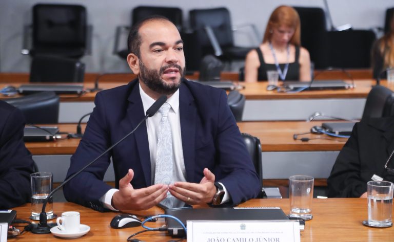 Remuneração do conteúdo jornalístico pelas plataformas digitais. Conselheiro de Comunicação Social do Congresso Nacional, João Camilo Júnior.