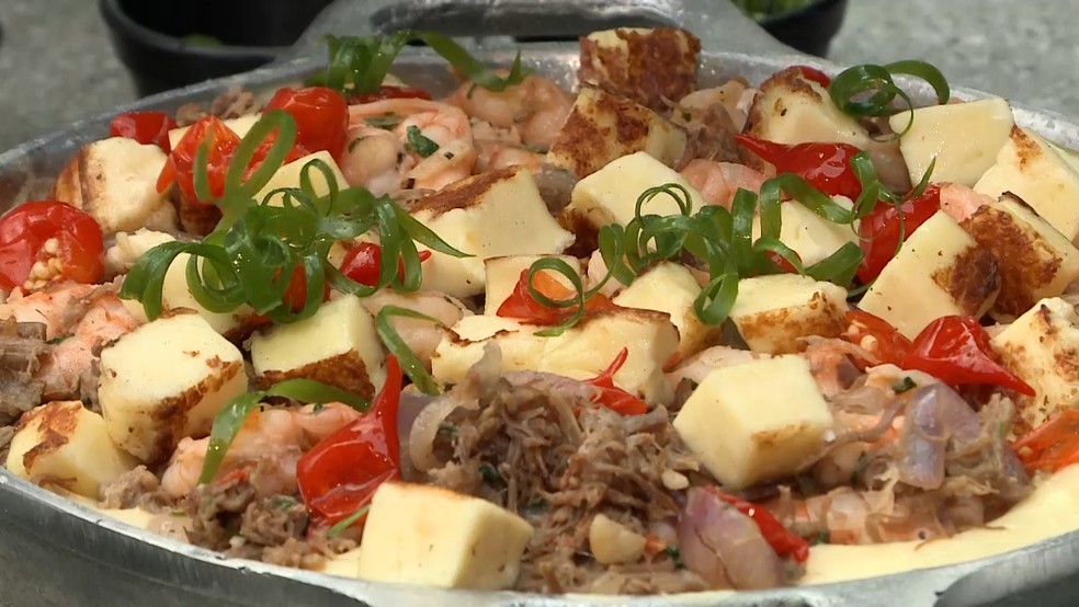 Aprenda a fazer camarão nordestino no Chef JPB — Foto: TV Cabo Branco/reprodução