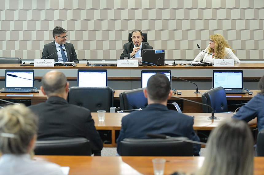 Mesa: 
secretário de Estado do Meio Ambiente e Recursos Hídricos do Tocantins, Marcello Lelis; 
presidente da CMAATIVOS, senador Jorge Kajuru (PSB-GO);
coordenadora-geral de Finanças Verdes do Ministério do Desenvolvimento, Indústria, Comércio e Serviços (MDIC), Beatriz Soares.