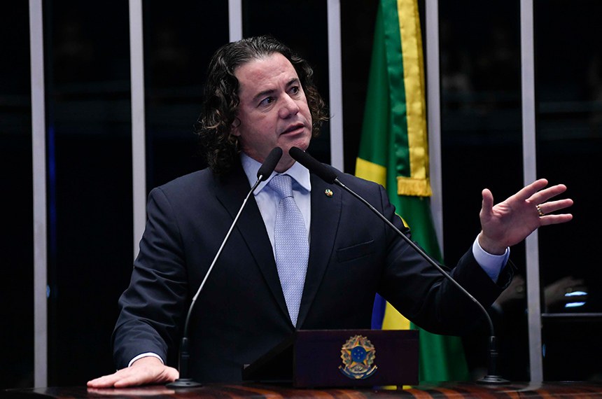 Em discurso, à tribuna, senador Veneziano Vital do Rêgo (MDB-PB).