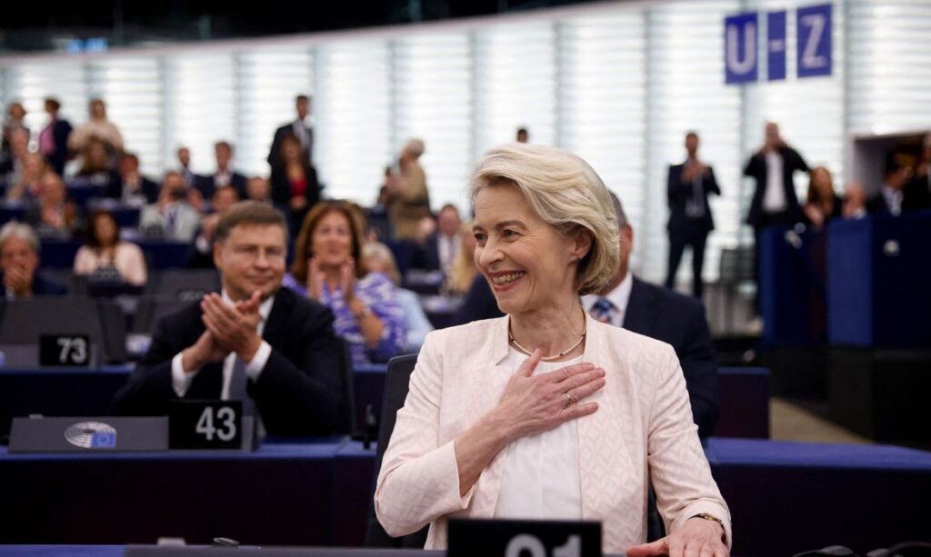 Ursula von der Leyen no Parlamento Europeu
 18/7/2024   REUTERS/Johanna Geron