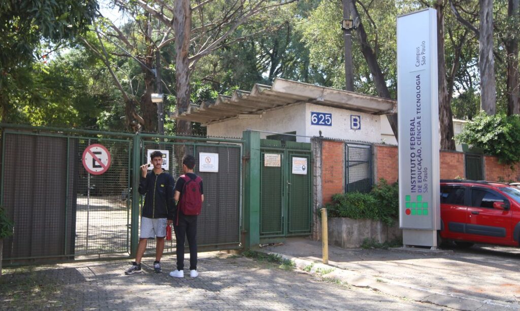 São Paulo (SP), 16/04/2024 - Fachada do Instituto Federal de Educação, Ciência e Tecnologia de São Paulo, no Canindé, durante greve nacional por reajuste salarial. Foto: Rovena Rosa/Agência Brasil