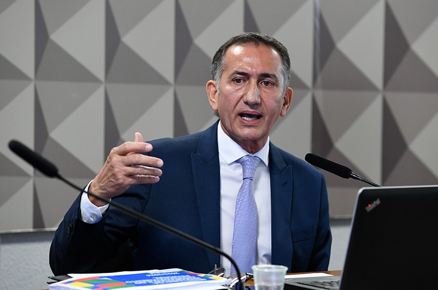 Em pronunciamento, à mesa o convidado, ministro da Integração e Desenvolvimento Regional, Waldez Góes.