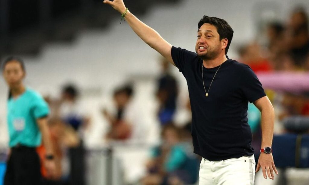 Técnico Arthur Elias em jogo do Brasil contra Espanha
6/8/2024 REUTERS/Andrew Boyers
