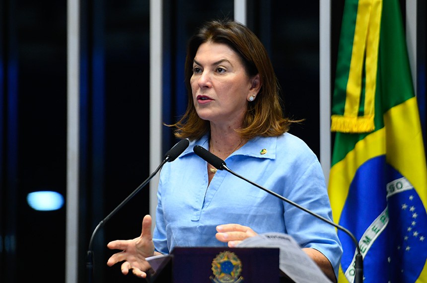 Em discurso, à tribuna, senadora Rosana Martinelli (PL-MT).