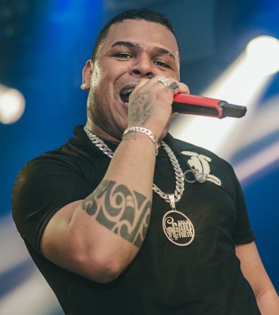 José Roberto de Sousa, também conhecido como Gato Preto e O Rei da Batidinha, é autor do hit 