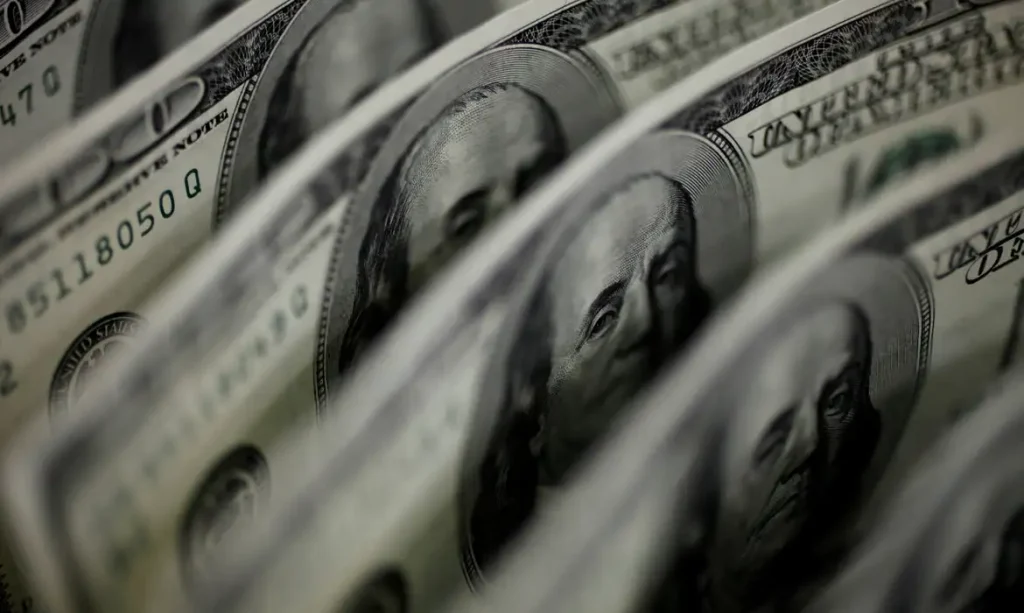 Dólar supera R$5,50 com temores globais de inflação
02/08/2011
REUTERS/Yuriko Nakao