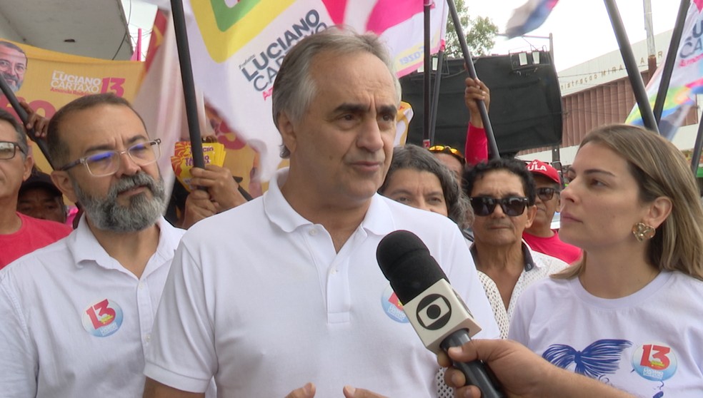 Luciano Cartaxo (PT) cumpriu agenda no bairro de Cruz das Armas — Foto: Reprodução/TV Cabo Branco