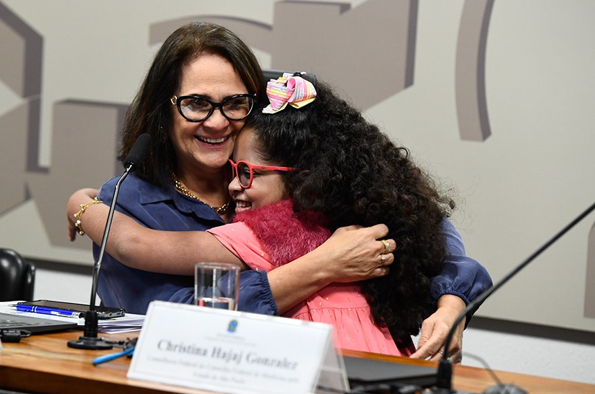 Mesa: 
presidente eventual da CAS, senadora Damares Alves (Republicanos-DF);
Sophia Cavalcante Alves Dionísio.