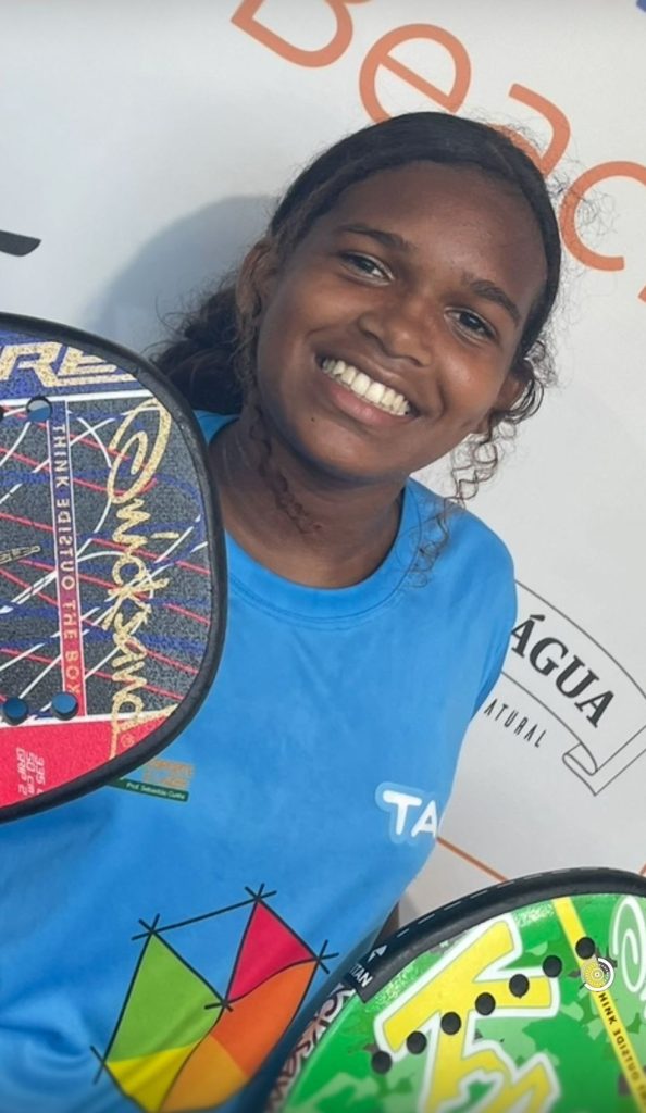 Maria Fernanda, de 12 anos, desapareceu ao sair de casa para a escola na Grande Natal — Foto: Cedida