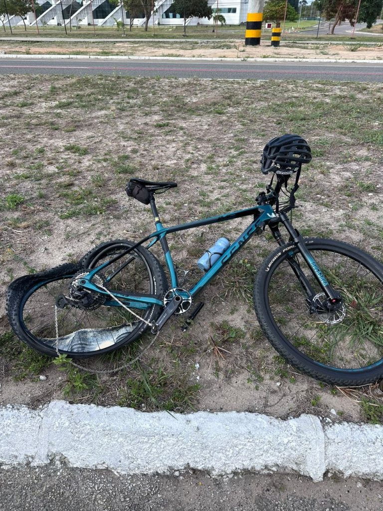 Dois acidentes envolvendo bicicletas são registrados em João Pessoa — Foto: Reprodução/TV Cabo Branco