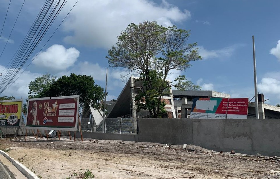 Obra que desabou correspondia à construção do Santuário de Nossa Senhora do Sagrado Coração de Jesus, organizada pela Prefeitura de João Pessoa — Foto: Arquivo Pessoal