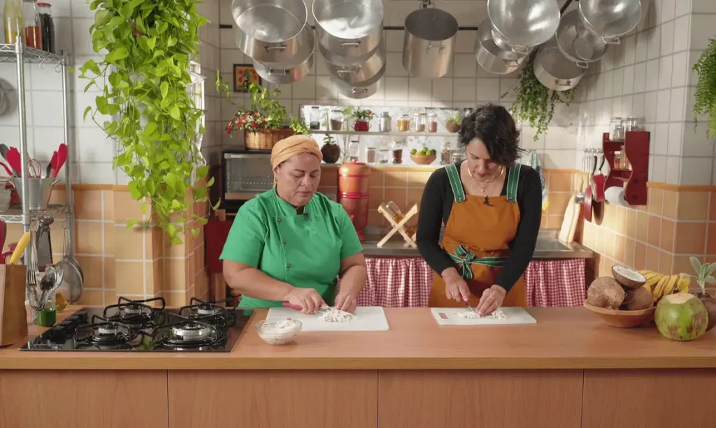 Rio de Janeiro (RJ) 12/02/2025 - Como utilizar alimentos que seriam descartados depois da feira.
Frame TV Brasil