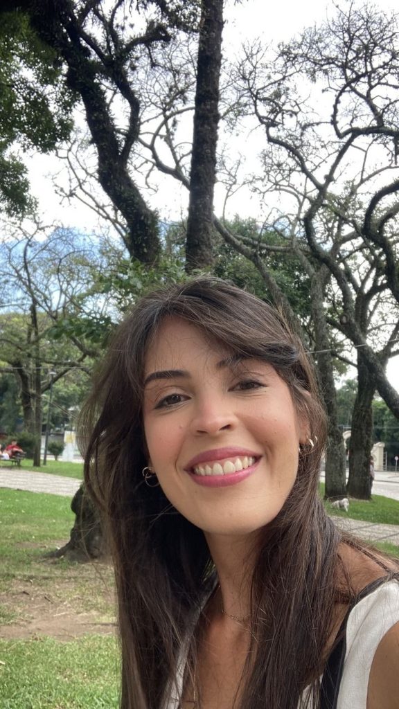 Beatriz Abreu passou em 1º lugar para Psicologia em 2025, mas hoje é empresária — Foto: Beatriz Abreu/Arquivo pessoal