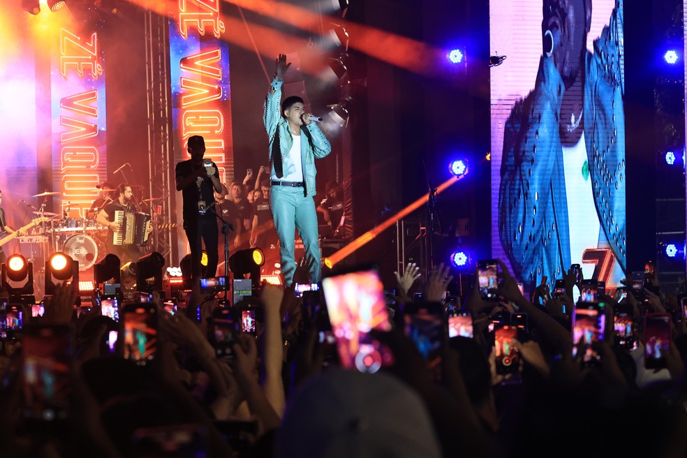 Zé Vaqueiro é atração no polo Ponta Negra neste domingo — Foto: Felipe de Souza/Ag. Belém