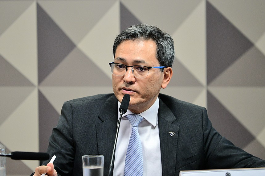 Mesa: 
secretário especial da Receita Federal do Brasil, Robinson Sakiyama Barreirinhas.
