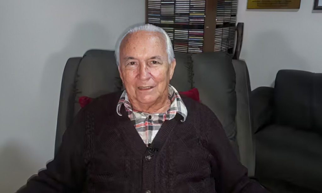Brasília (DF), 20/04/2025 - Roberto Antônio Cera, o Cerinha, idealizador e fundador do Salão Internacional de Humor de Piracicaba, morreu nesse sábado (20) aos 85 anos. A informação foi confirmada hoje (20) pela Secretaria de Cultura de Piracicaba (SP) e também pelas redes sociais do Salão de Humor e do próprio Cerinha.
Foto:  Rafael Bitencourt/Tempo D Comunicação e Cultura
