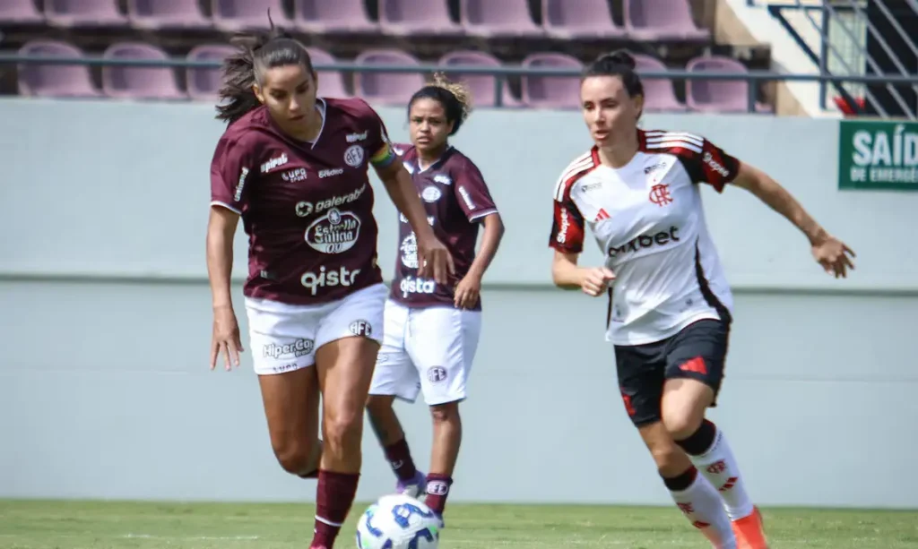 Rio de Janeiro (RJ), 03/05/2025 - Em partida que teve transmissão ao vivo da TV Brasil, o Flamengo surpreendeu a Ferroviária e derrotou a adversária em plena Fonte Luminosa por 2 a 1, pelo Campeonato Feminino de Futebol. Foto: Jonatan Dutra/Ferroviária de Araraquara