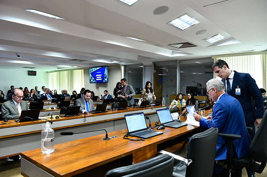 Bancada:
senador Fernando Dueire (MDB-PE); senador Plínio Valério (PSDB-AM).