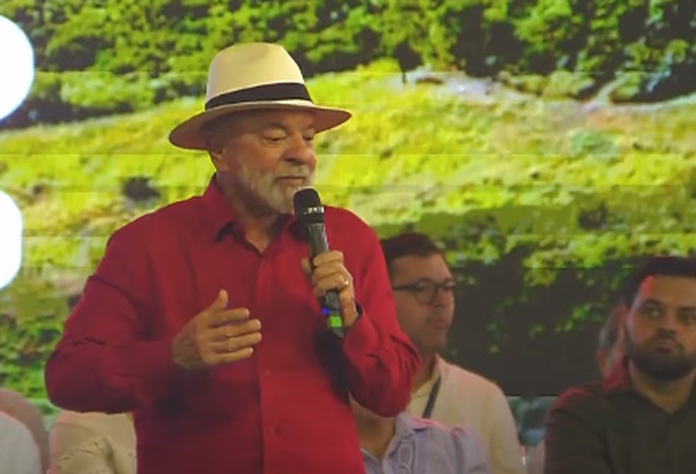 Lula entregou primeiro trecho de obra de Ramal do Apodi, que faz parte do projeto de transposição do Rio São Francisco — Foto: Youtube