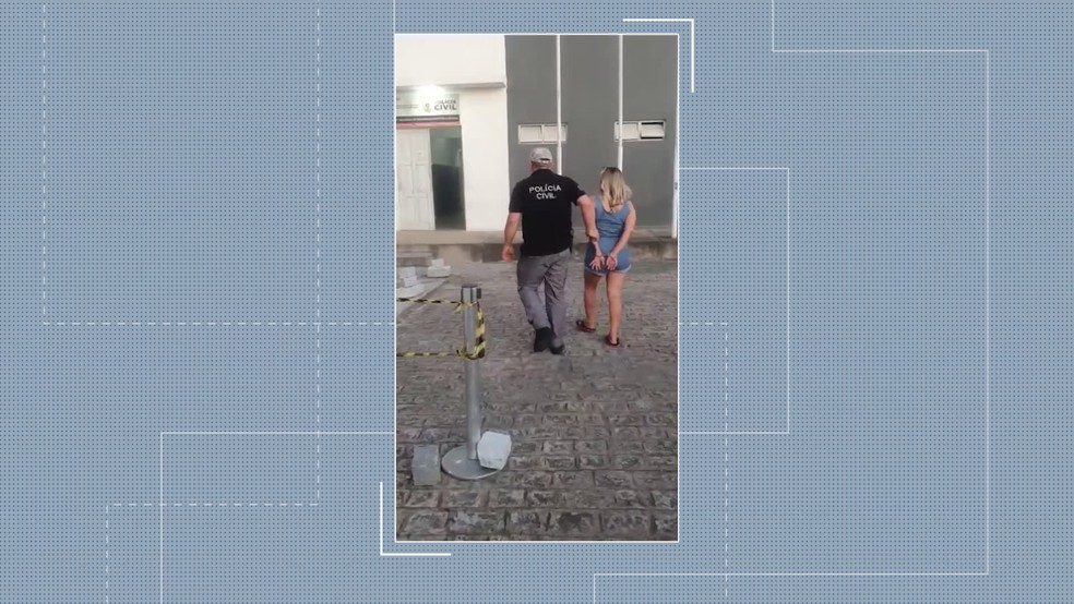 Mulher de 45 anos é presa suspeita de tentar matar namorado de 16 anos em Campina Grande — Foto: Reprodução/TV Cabo Branco