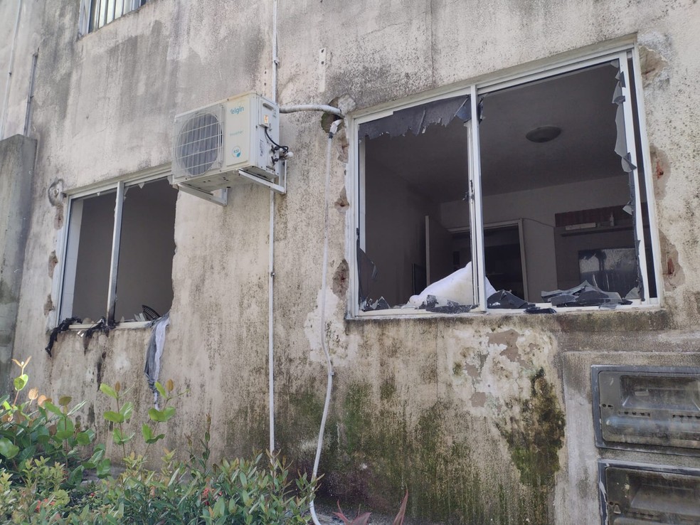 Mulher fica gravemente ferida após explosão de botijão de gás, em João Pessoa — Foto: TV Cabo Branco