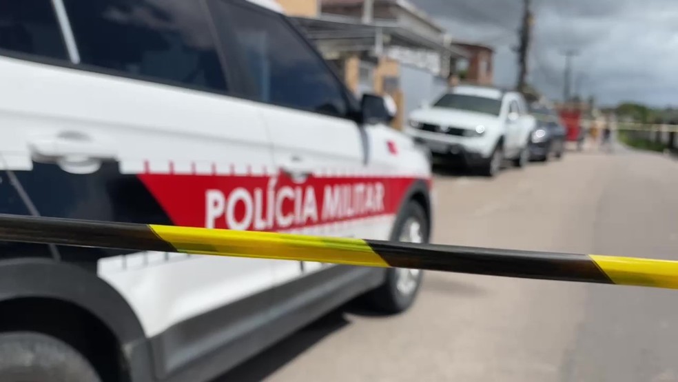 Dois homens são assassinados na Ilha do Bispo, em João Pessoa — Foto: Reprodução/TV Cabo Branco