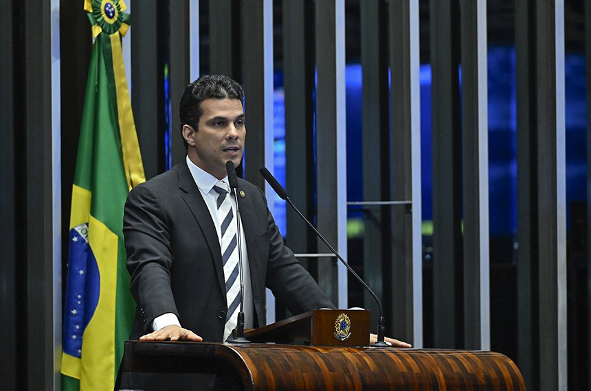 Em discurso, à tribuna, senador Irajá (PSD-TO).
