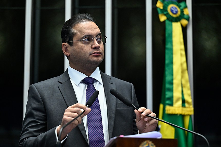 Em discurso, à tribuna, senador Weverton (PDT-MA).