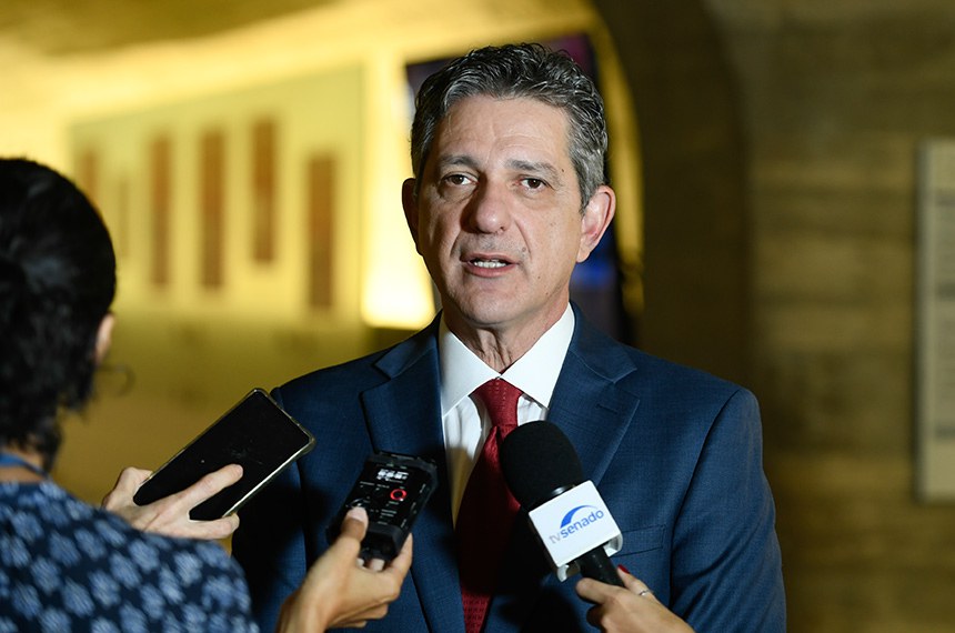 Senador Rogério Carvalho (PT-SE) diz que conteúdo do relatório apresentado é bem recebido pelos parlamentares. O relatório contém além de indiciamentos sugestões para regulação do setor de mineração.