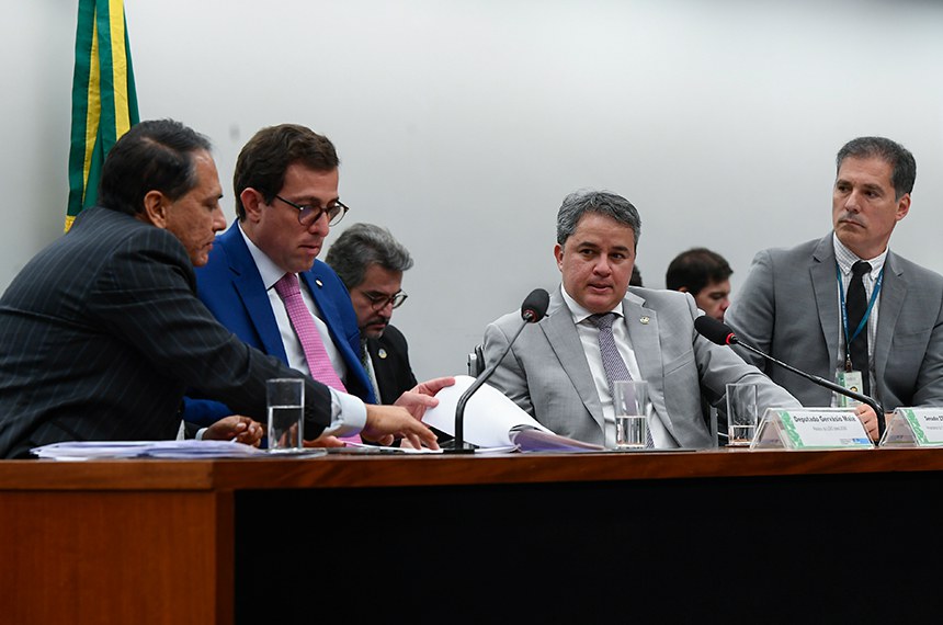 Mesa: 
deputado Gervásio Maia (PSB-PB);
presidente da CMO, senador Efraim Filho (União-PB);
secretário da comissão, Walbinson Tavares de Araújo.