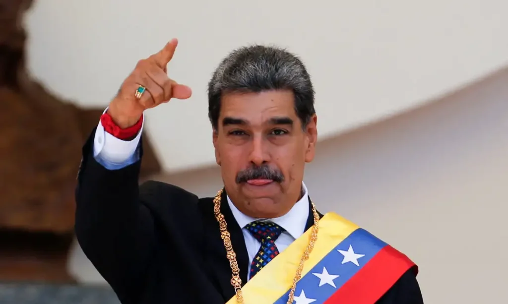 Presidente da Venezuela, Nicolás Maduro, durante cerimônia de posse para um terceiro mandato no cargo em Caracas
10/01/2025 REUTERS/Leonardo Fernandez Viloria