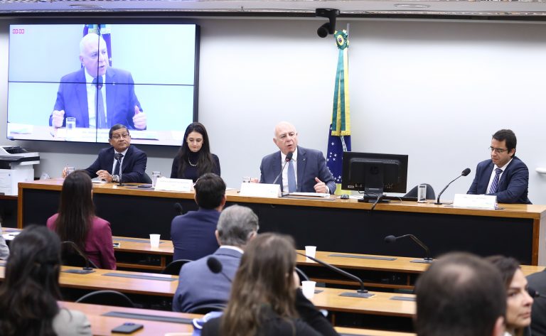 Audiência Pública - Discutir mecanismos de fortalecimento das Agências Reguladoras. Diretor Geral - Agência Nacional de Mineração, Mauro Henrique Sousa; Diretora-Presidente - Agência Nacional de Águas e Saneamento Básico - ANA, Veronica Sánchez da Cruz Rios; Dep. Arnaldo Jardim (CIDADANIA - SP) e Diretor-Geral - Agência Nacional do Petróleo, Gás Natural e Biocombustíveis - ANP, Bruno Conde Caselli