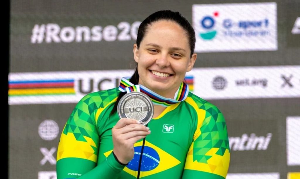 Victória Barbosa fatura prata no Mundial de Paraciclismo, em 29/08/2025