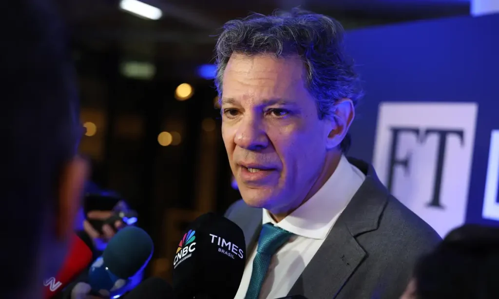 São Paulo (SP), 18/08/2025 - O ministro da Fazenda, Fernando Haddad, participa do FT Climate & Impact Summit Latin America e Brasil 2030: Uma Nação de Oportunidades, promovido pela Times Brasil - Licenciado Exclusivo CNBC, em parceria como o Financial Times. Foto: Rovena Rosa/Agência Brasil