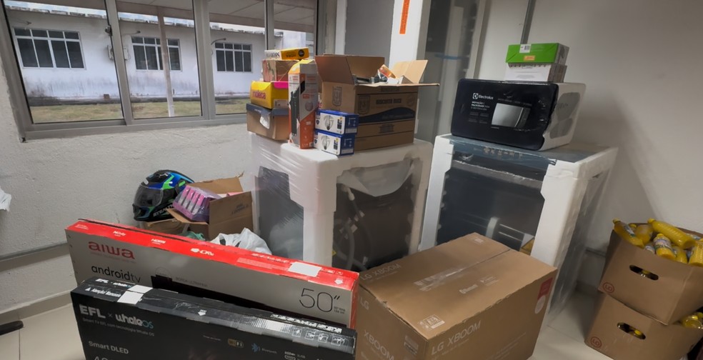 Materiais foram comprados por camareira suspeita de dar golpe em idosa — Foto: Diogo Pinheiro/TV Cabo Branco