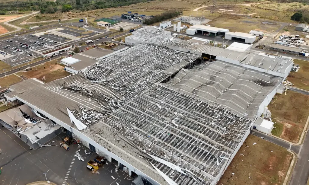 Imagem feita por drone da fábrica da Toyota em Porto Feliz, São Paulo, Brasil
24/09/2025
REUTERS/Jorge Silva