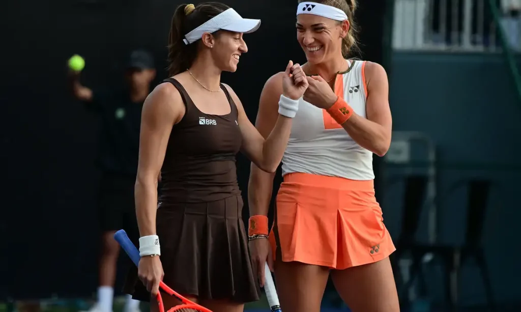 Luisa Stefani Timea Babos, sp open, tênis