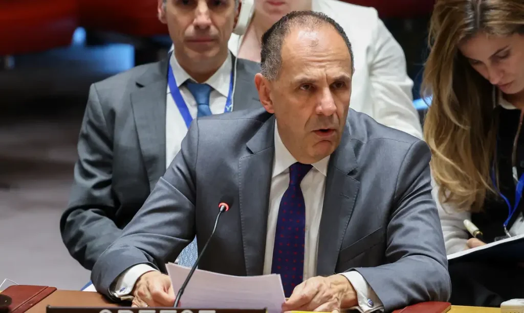 O ministro das Relações Exteriores da Grécia, Giorgos Gerapetritis, durante reunião do Conselho de Segurança da ONU na cidade de Nova York
17/07/2025 
REUTERS/Kylie Cooper