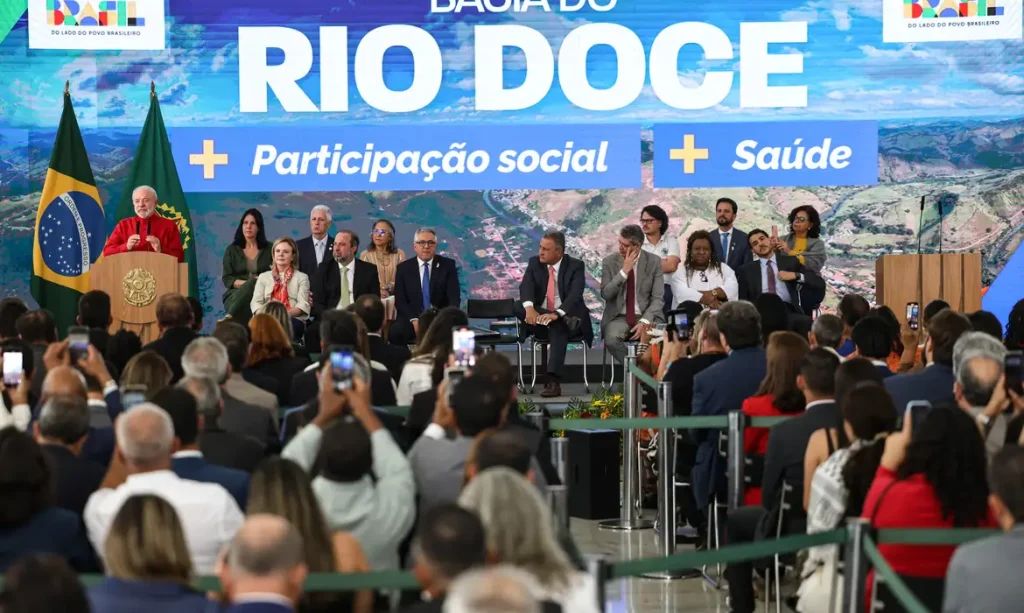 Brasília (DF), 26/09/2025 - O presidente Luiz Inácio Lula da Silva durante cerimônia de posse do Conselho Federal de Participação Social da Bacia do Rio Doce e Litoral Norte Capixaba (CFPS Rio Doce), e anúncios relacionados à área da saúde no âmbito do Novo Acordo do Rio Doce. Foto: Marcelo Camargo/Agência Brasil