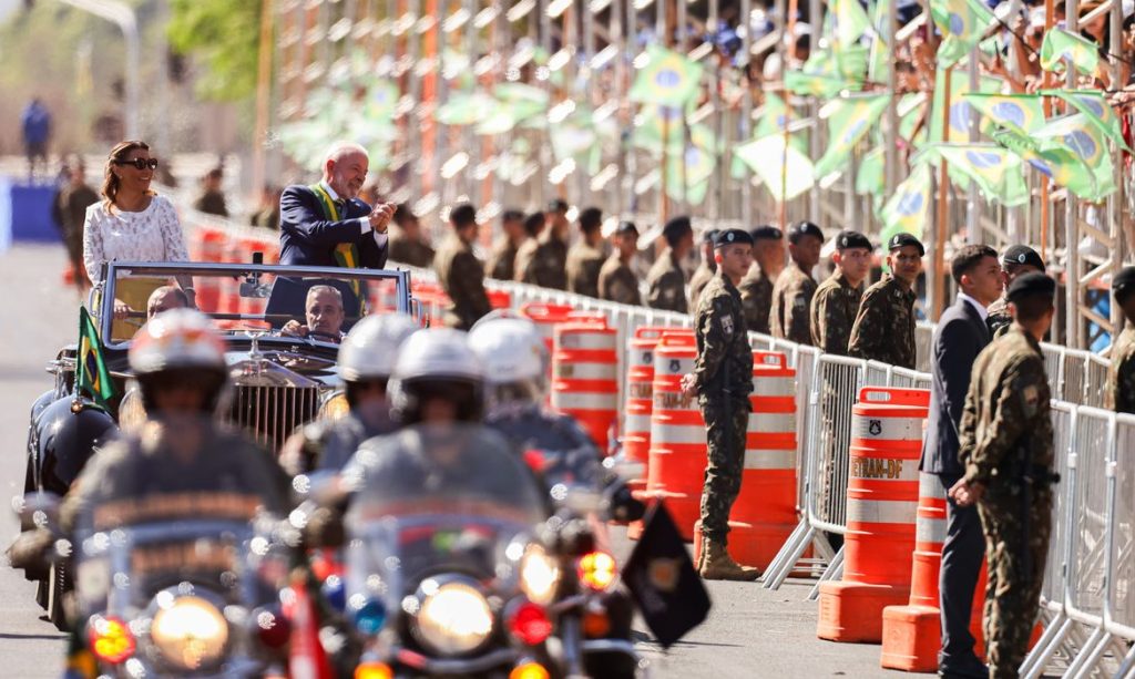 Brasília (DF), 07/09/2025 - O presidente Luiz Inácio Lula da Silva participa do desfile do Dia da Independência.
Foto: Marcelo Camargo/Agência Brasil