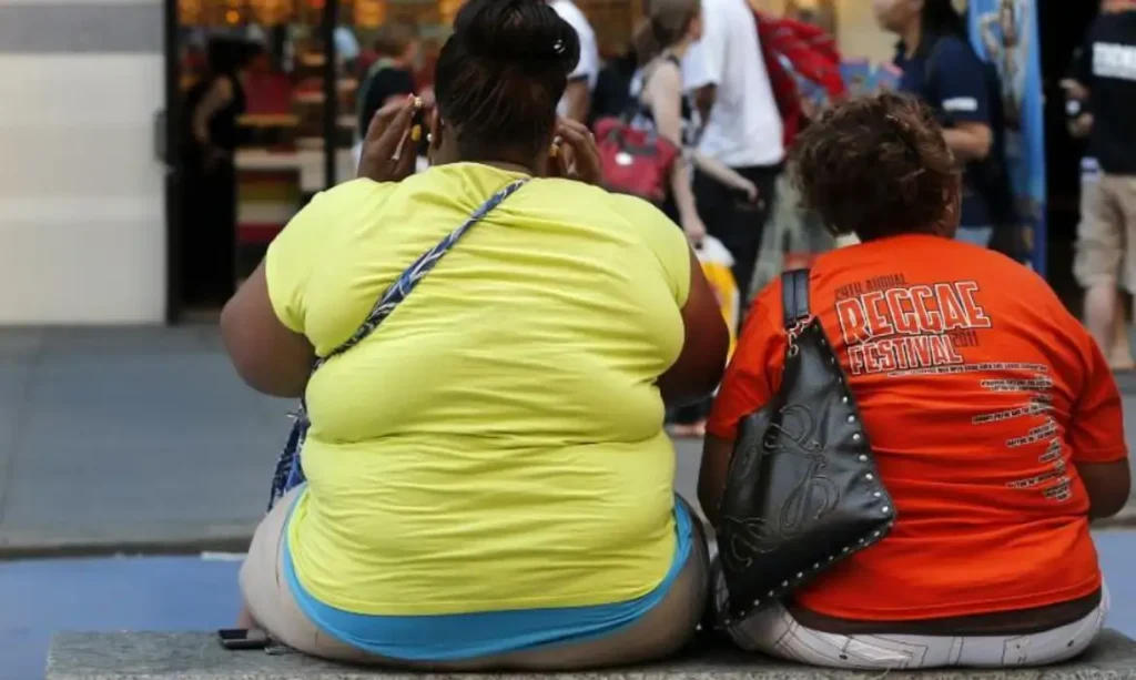 Estudo relaciona câncer de mama com obesidade. Reuters/Brendan McDermid/Proibida reprodução