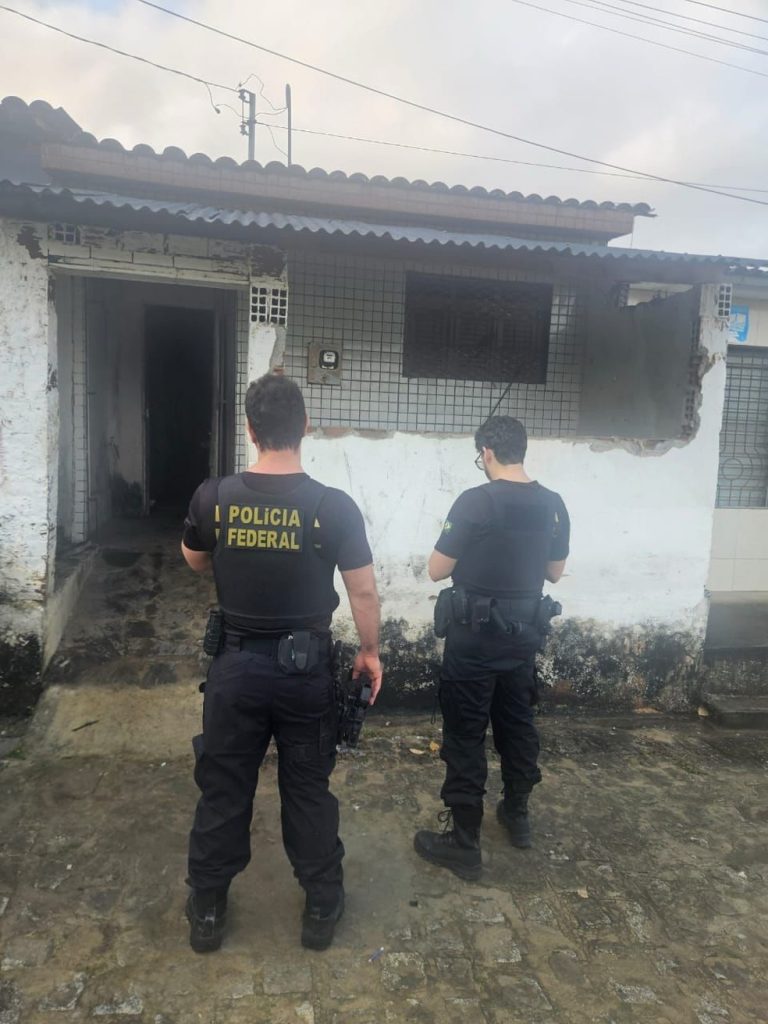 PF cumpre mandado em João Pessoa em operação contra abuso sexual infantil na internet — Foto: Divulgação/Polícia Federal