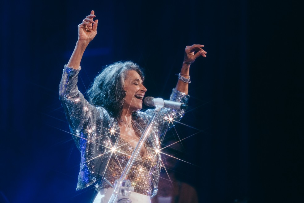 Cantora Simone na turnê 'Tô voltando' — Foto: Bernardo Traad/Divulgação