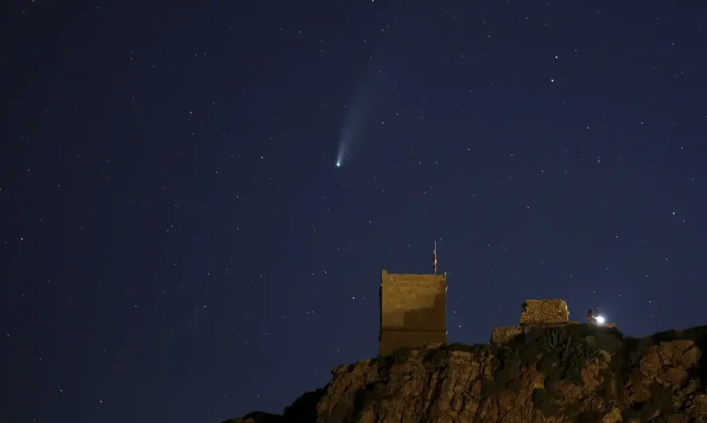 Cometa Neowise